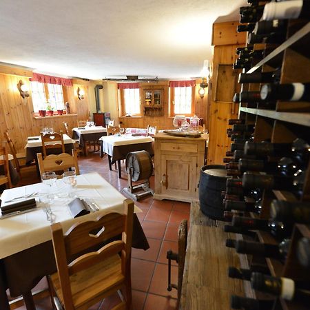 Petit Dahu Hotel Cogne Bagian luar foto
