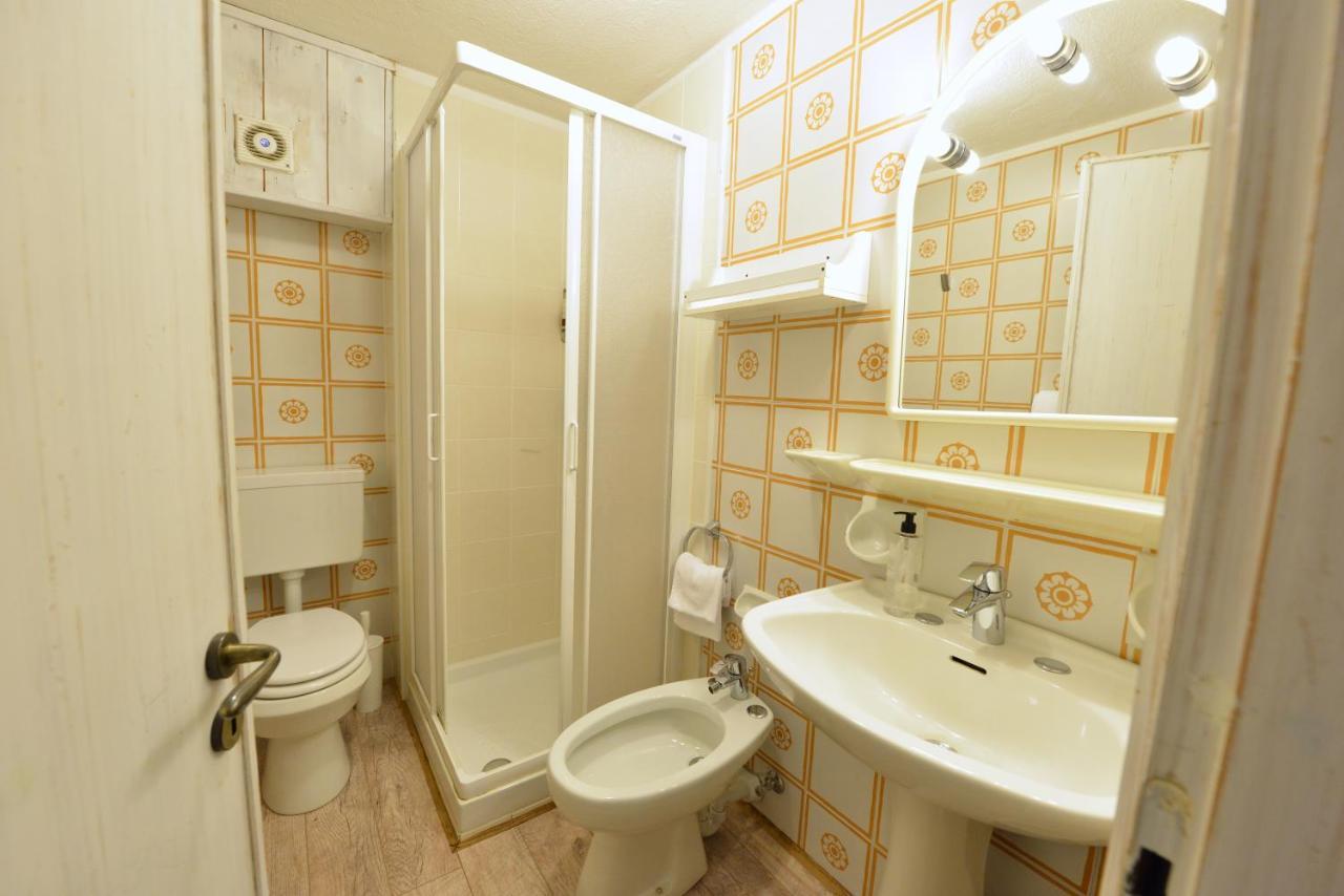 Petit Dahu Hotel Cogne Bagian luar foto