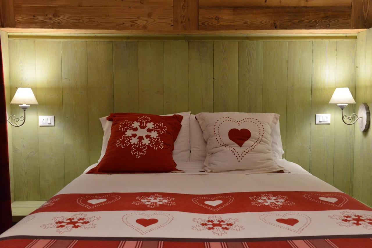 Petit Dahu Hotel Cogne Bagian luar foto