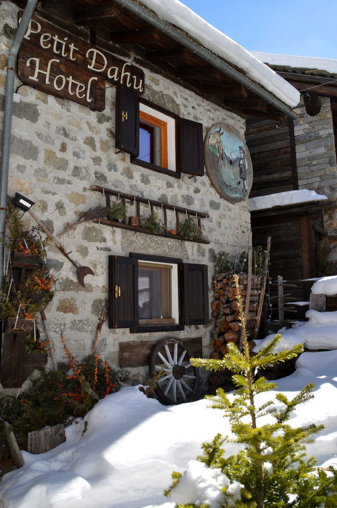 Petit Dahu Hotel Cogne Bagian luar foto