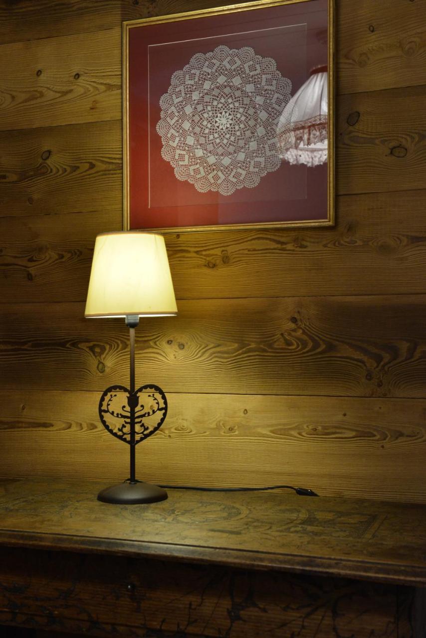 Petit Dahu Hotel Cogne Bagian luar foto